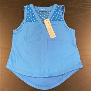 🌈5/$20 NWT LAMade Girls top🌈
